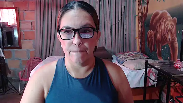 Snapshot of mom_son_dirty chatting on May 3, 12:22 pm mom son dirty online show from May 3, 12:22 pm