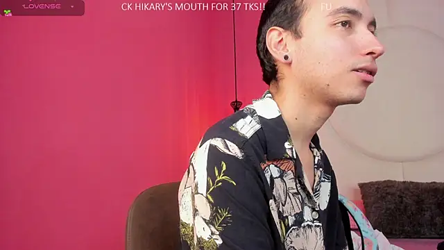 Snapshot of MARCUS_AND_HIKARY chatting on December 1, 8:20 pm MARCUS AND HIKARY online show from December 1, 8:20 pm