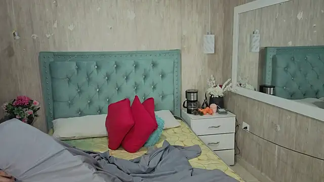 Marcelaa fox online show from April 16, 8:20 pm