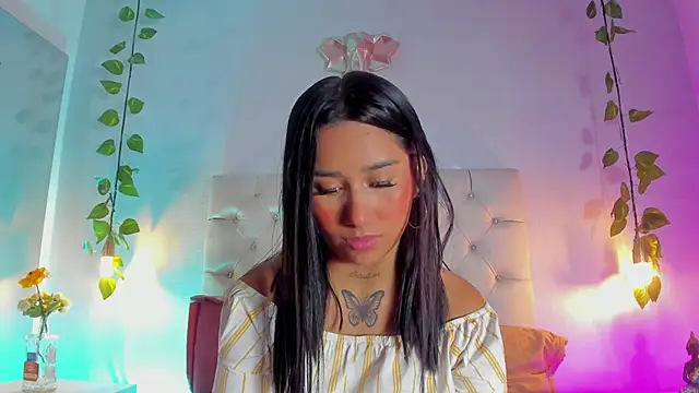 Isabella Flowers online show from February 4, 7:42 pm