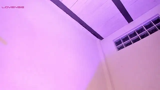 Snapshot of melissa_hot22 chatting on March 17, 12:19 am melissa hot22 online show from March 17, 12:19 am