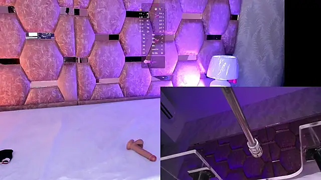 LunaAridi online show from April 7, 9:26 pm