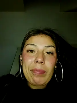 Snapshot of Sweel_Leyva18 chatting on December 27, 3:31 am Sweel Leyva18 online show from December 27, 3:31 am