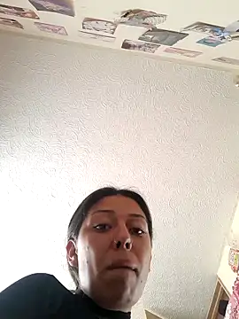 Snapshot of Sweel_Leyva18 chatting on November 6, 9:05 pm Sweel Leyva18 online show from November 6, 9:05 pm