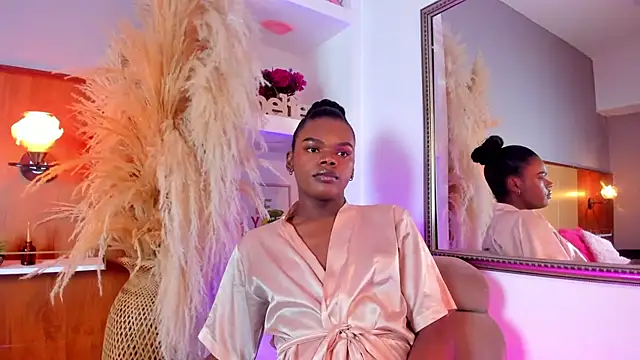 CamiEstrada online show from February 5, 9:18 pm