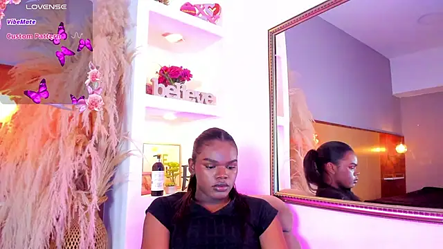 CamiEstrada online show from February 13, 1:40 am