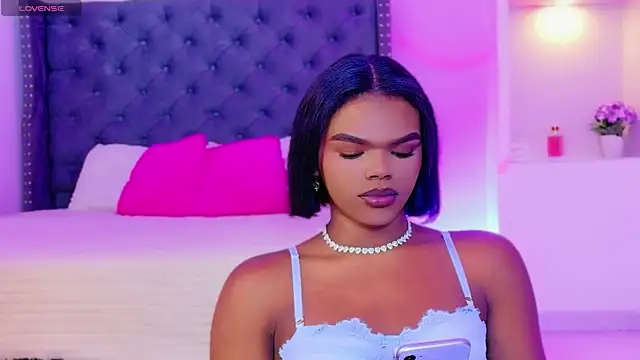 CamiEstrada online show from November 2, 12:57 am