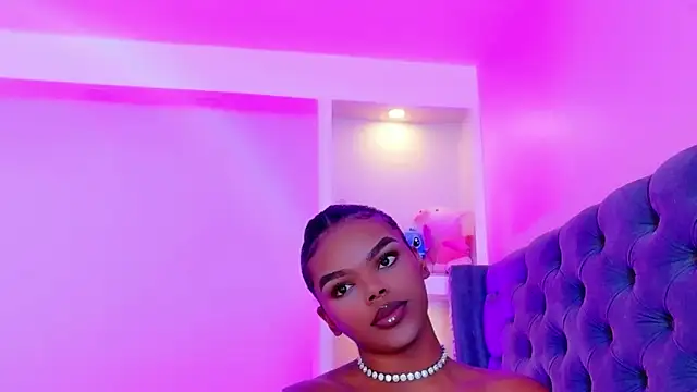 CamiEstrada online show from November 20, 12:16 pm