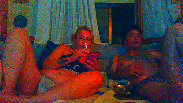 Snapshot of camisexxxtodo chatting on May 30, 3:14 am camisexxxtodo online show from May 30, 3:14 am