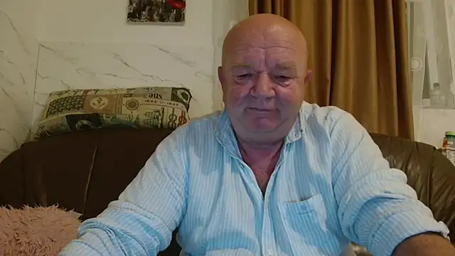 fullballs6 online show from November 12, 3:07 am