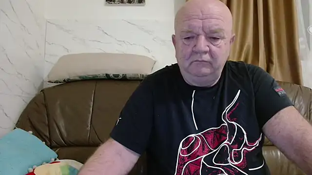 fullballs6 online show from March 2, 3:52 am