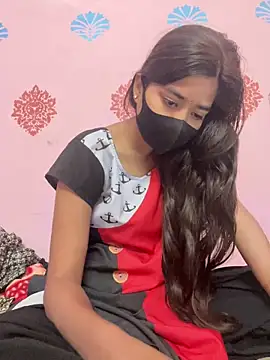 Snapshot of ks536191 chatting on February 13, 5:47 am ks536191 online show from February 13, 5:47 am