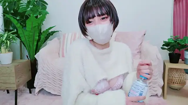 Snapshot of cohaku_329 chatting on February 22, 11:13 am cohaku 329 online show from February 22, 11:13 am