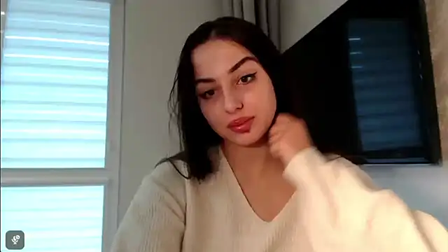 courtneyPerfect online show from November 12, 7:53 am