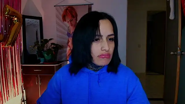 TinnaDawsom online show from October 4, 12:52 am