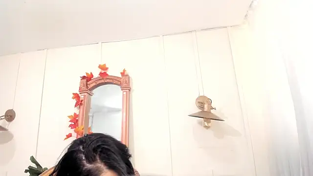 Snapshot of Sexy_cristall_ chatting on December 12, 8:10 pm Sexy cristall online show from December 12, 8:10 pm