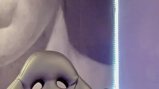 bradley smith online show from March 13, 11:49 pm