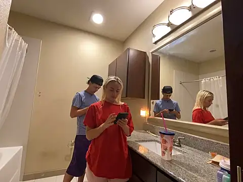 girlfriendmissy online show from February 13, 8:55 pm