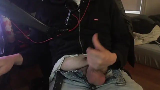 Snapshot of chicostick413 chatting on March 10, 9:07 pm chicostick413 online show from March 10, 9:07 pm