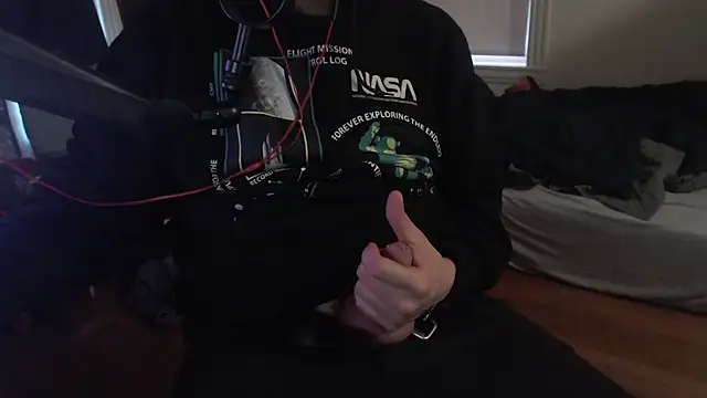 Snapshot of chicostick413 chatting on March 11, 9:15 pm chicostick413 online show from March 11, 9:15 pm