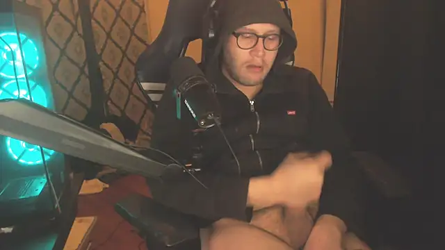 chicostick413 online show from January 14, 2:17 am