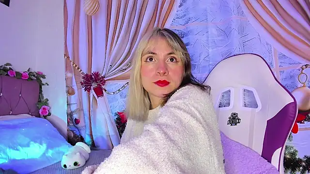 GilaKat online show from December 24, 5:27 am