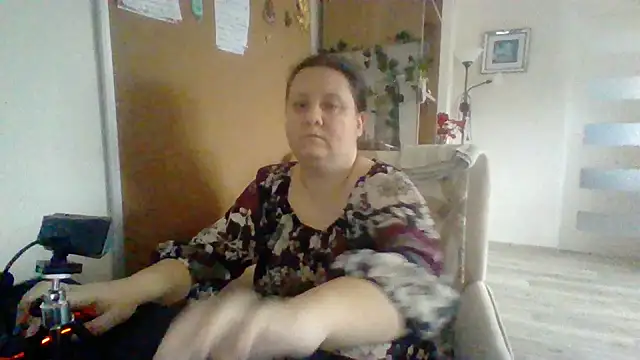 Snapshot of ReifeVenna chatting on December 28, 12:03 pm ReifeVenna online show from December 28, 12:03 pm