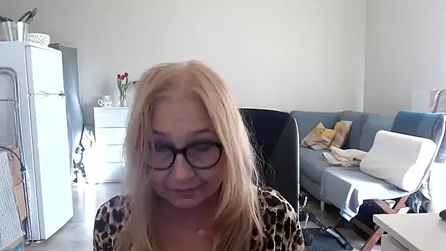 sofia xkiss online show from March 10, 2:48 pm