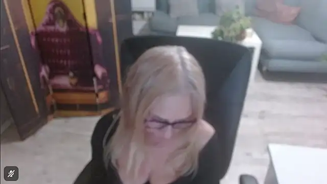 sofia xkiss online show from February 5, 2:54 pm