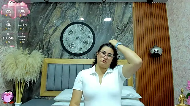 BellaPeers  online show from April 11, 11:36 am