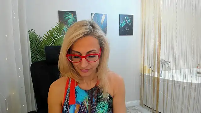 MuseOfStage online show from February 19, 11:38 am