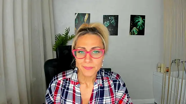 MuseOfStage online show from November 17, 12:11 pm