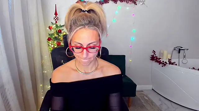 MuseOfStage online show from December 14, 11:26 am