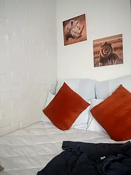 Shria107 online show from December 21, 12:56 pm