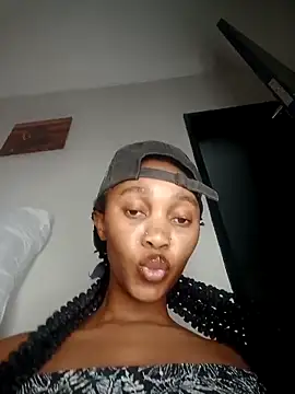 Shria107 online show from February 10, 9:19 pm