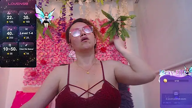 BLONDE SEXYHOT online show from January 6, 8:12 pm