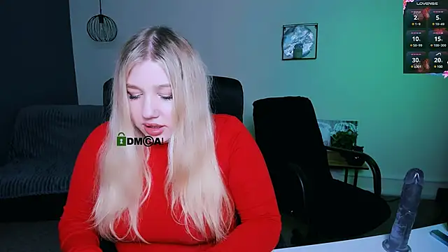 juli kisss online show from January 22, 1:42 am