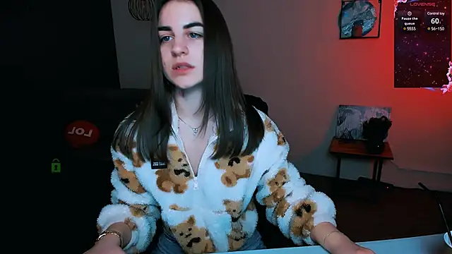 juli kisss online show from January 28, 1:29 am