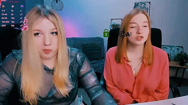 juli kisss online show from February 14, 2:07 am