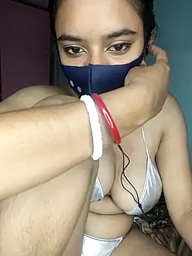 Snapshot of wild_bong_queen chatting on December 13, 8:15 pm wild bong queen online show from December 13, 8:15 pm