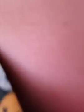 Snapshot of wild_bong_queen chatting on October 29, 9:44 am wild bong queen online show from October 29, 9:44 am