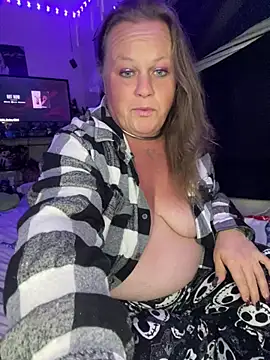 HeatherLynn online show from June 30, 4:24 am