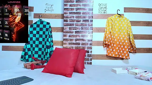 sofia fer online show from November 15, 2:31 am