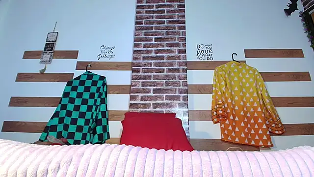 sofia fer online show from November 19, 2:33 am