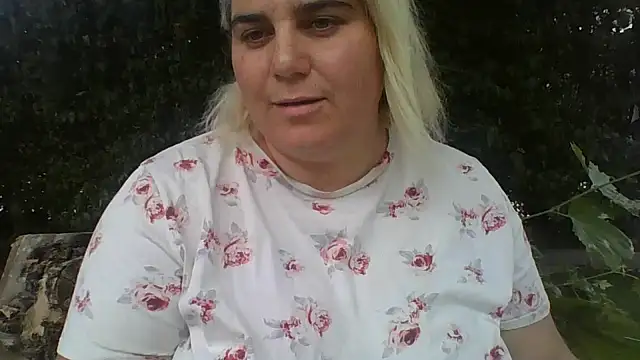 Snapshot of IvannaMystique chatting on July 10, 5:04 pm IvannaMystique online show from July 10, 5:04 pm