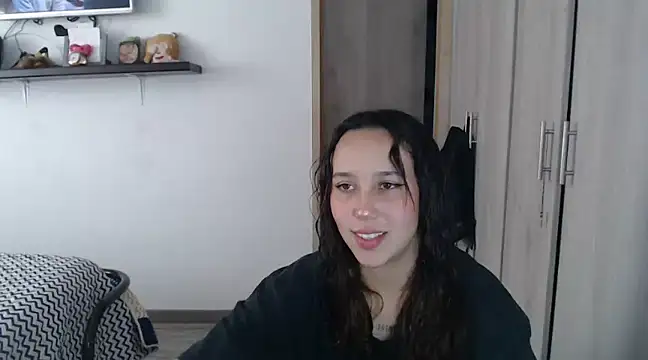 Skarlet Adams28 online show from December 3, 6:38 pm