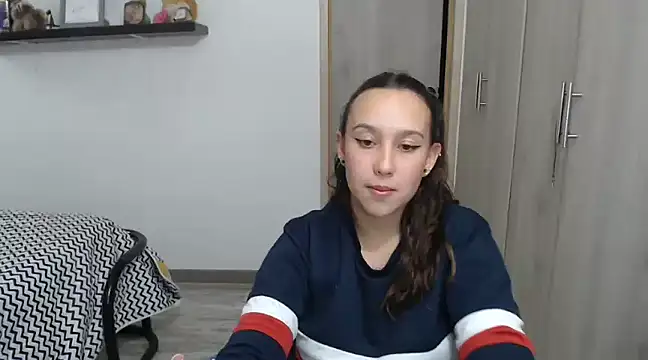 Skarlet Adams28 online show from December 12, 12:48 am