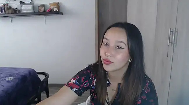 Skarlet Adams28 online show from December 26, 7:05 pm