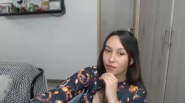 Skarlet Adams28 online show from January 14, 1:47 am