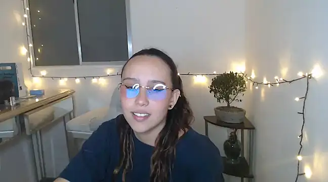 Skarlet Adams28 online show from January 30, 6:43 pm